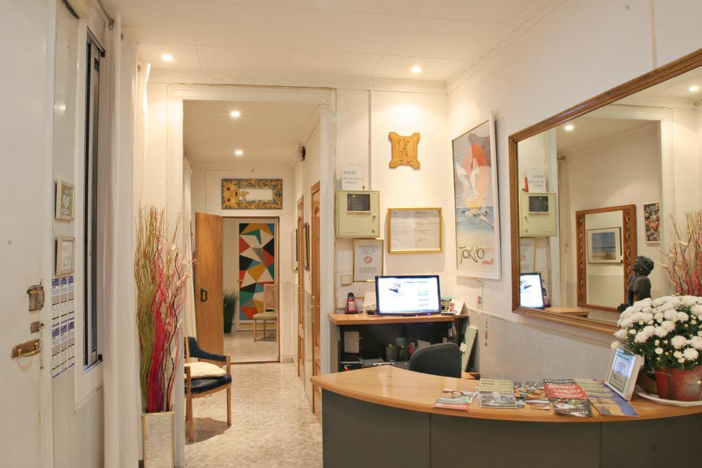 Hostal Aribau บาร์เซโลนา ห้อง รูปภาพ