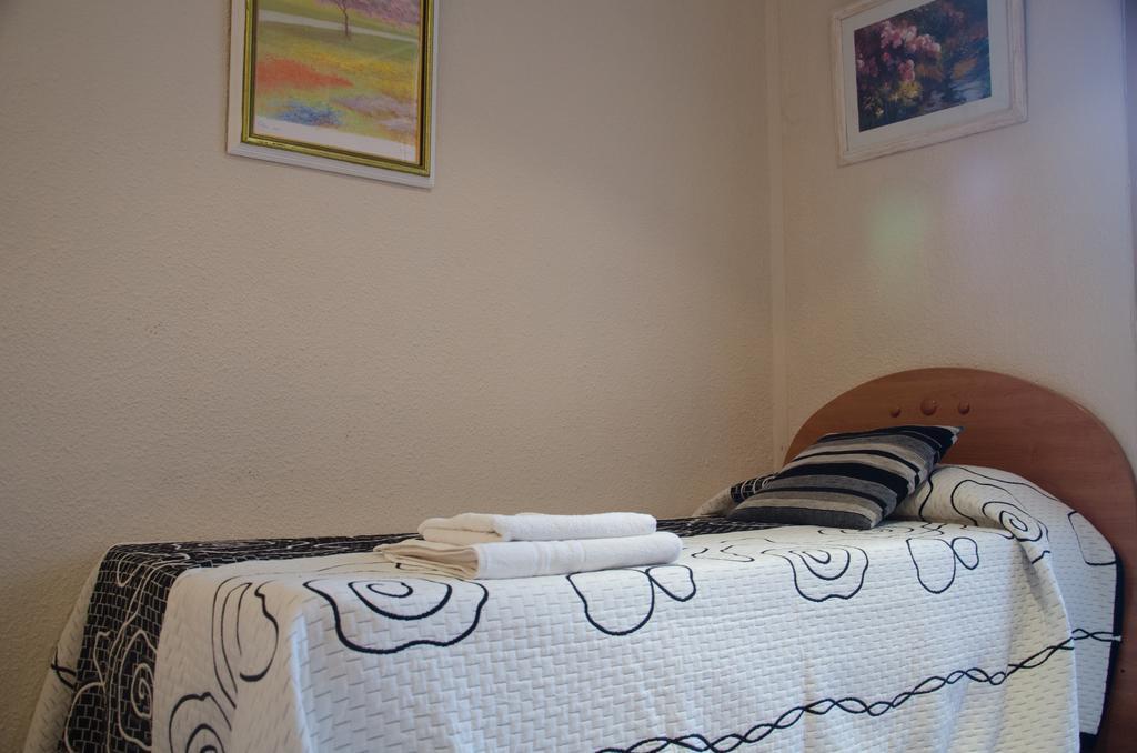Hostal Aribau บาร์เซโลนา ห้อง รูปภาพ